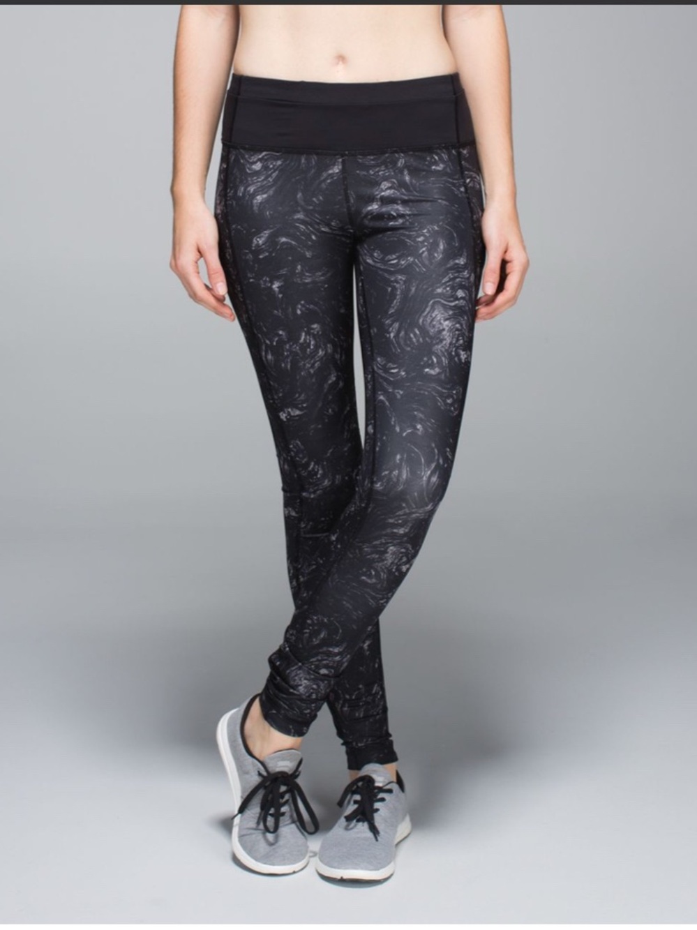 Lululemon Speed Tight II *Full-On Luxtreme
women’s leggings Sz 8